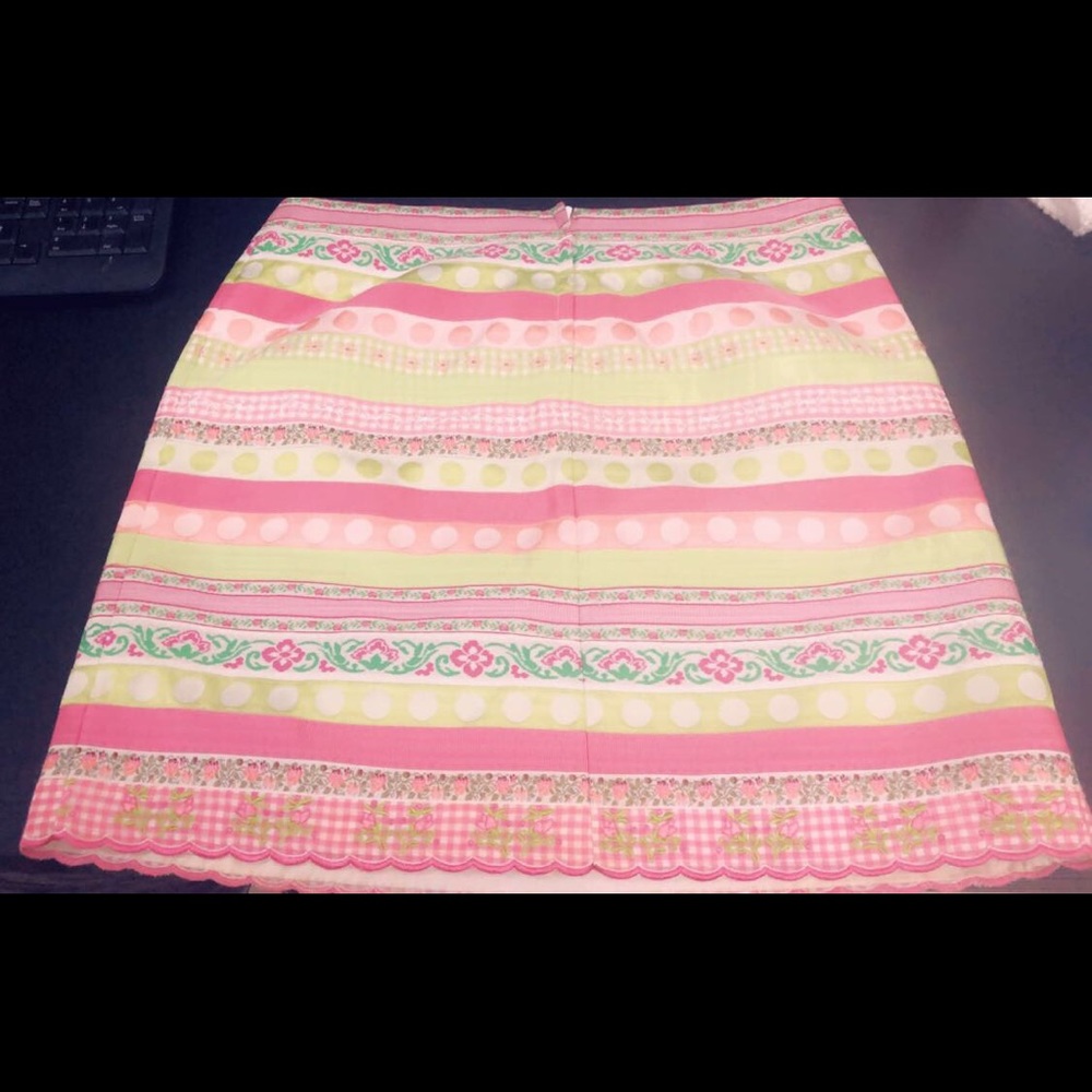 Lilly Pulitzer - Picture 3 of 6